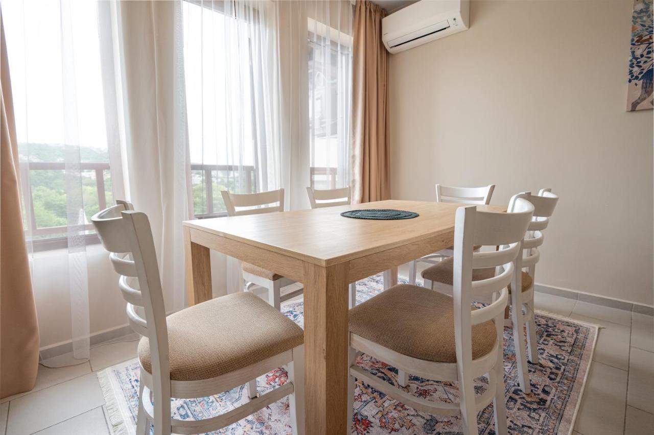 Апартамент За Гости Влади В Комплекс Garden Palace Balchik Extérieur photo